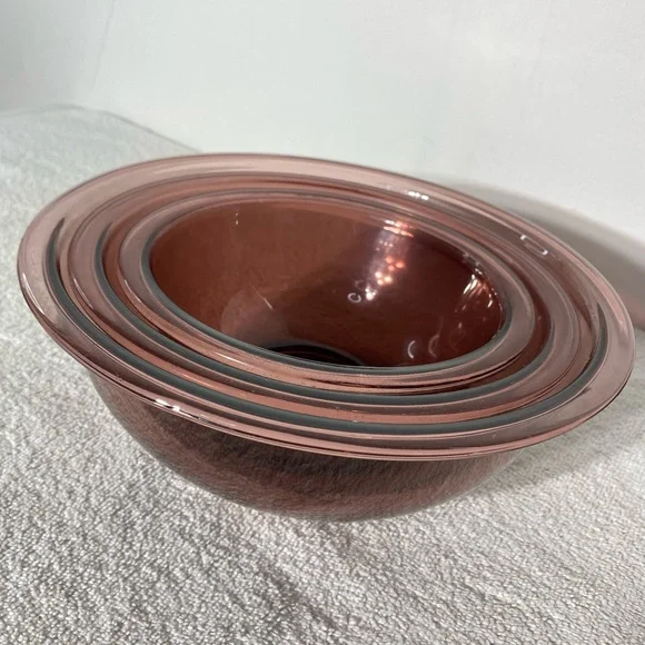 Vintage PYREX Set of 3 Cranberry Glass Nesting Mixing Bowls 1L, 1.5L & 2.5L - Picture 2 of 16